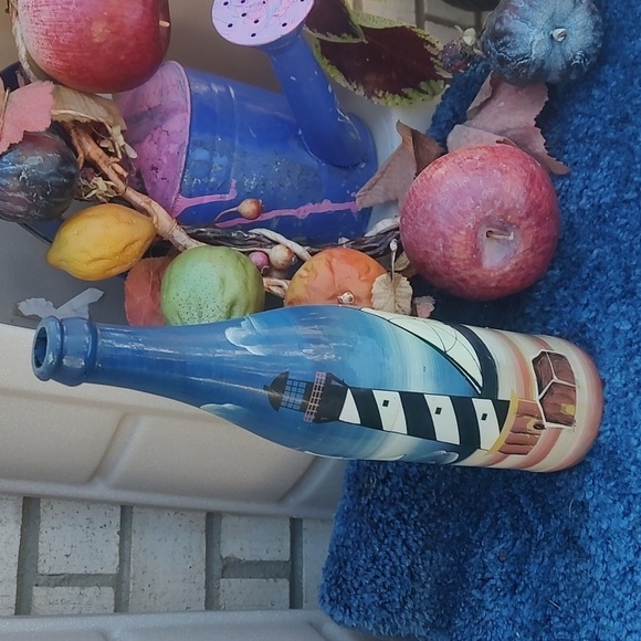 Lighthouse Bottle - Picture 2 of 10